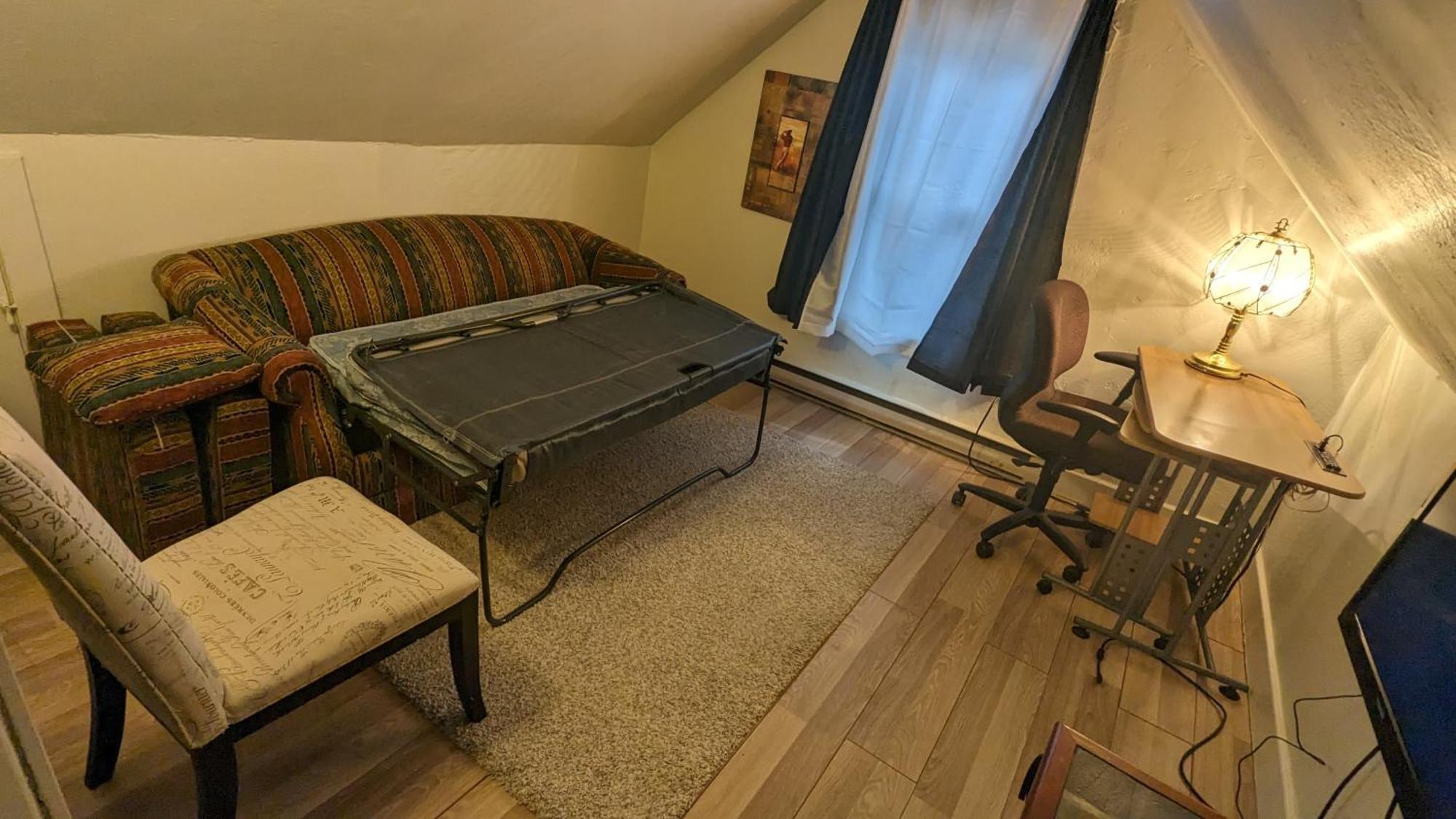 Cozy Downtown One Bedroom Free Parking Kingston Eksteriør billede